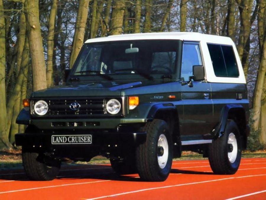  Toyota Land Cruiser 70 (HZJ73V) 1990 года  (фото 3 из 8)